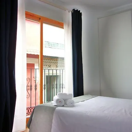 Beautiful In Calle Mayor Apartment